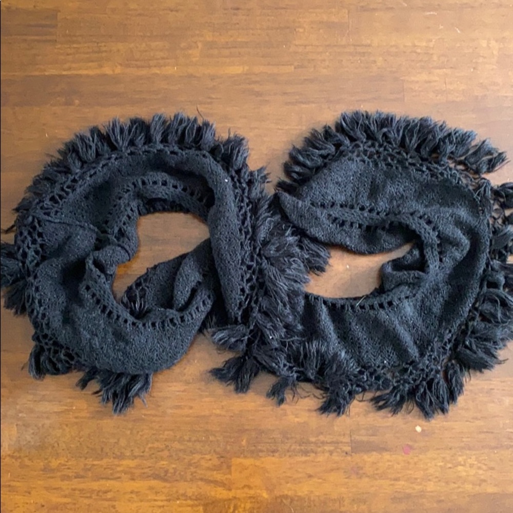 Black knitted scarf